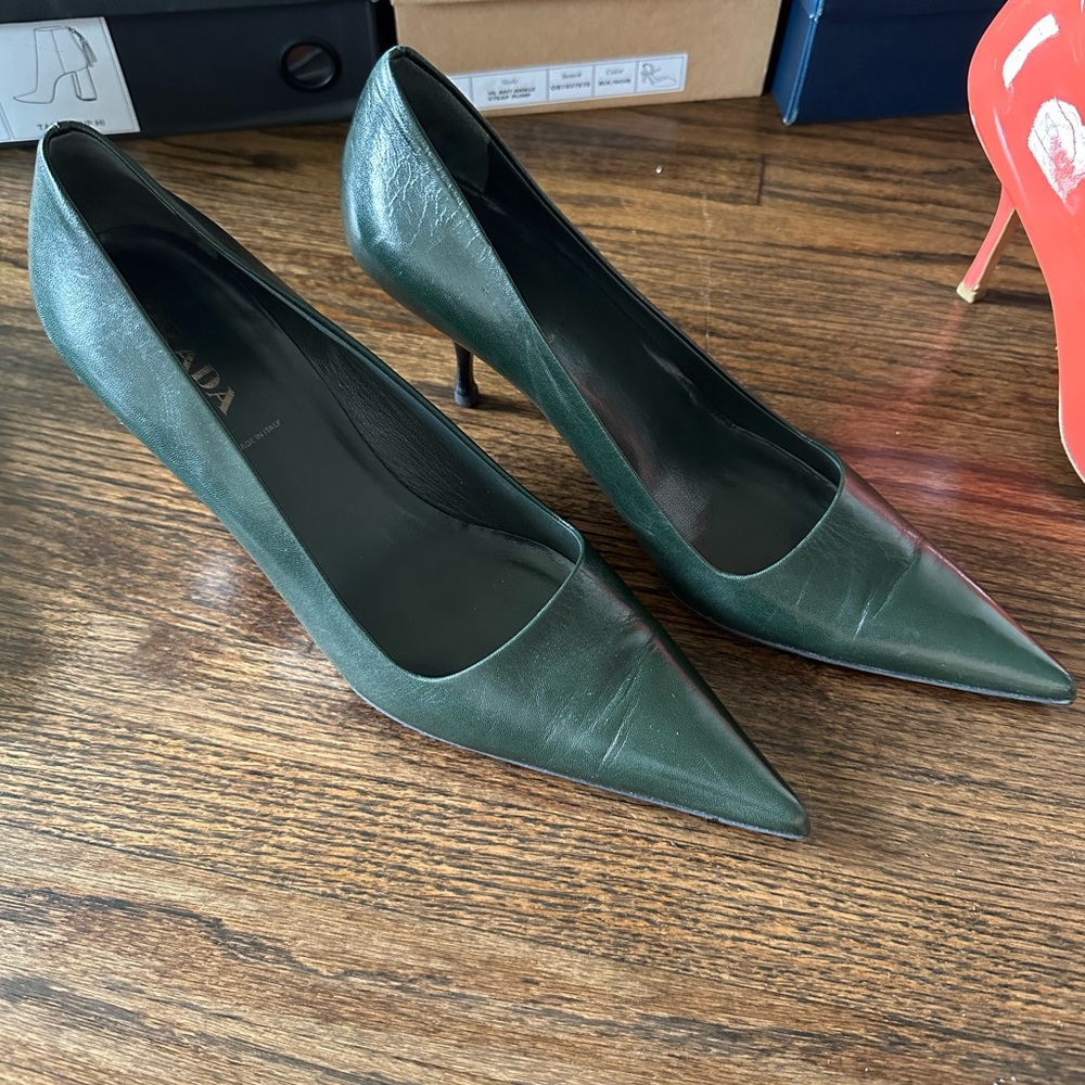 Prada Forest Green Pumps